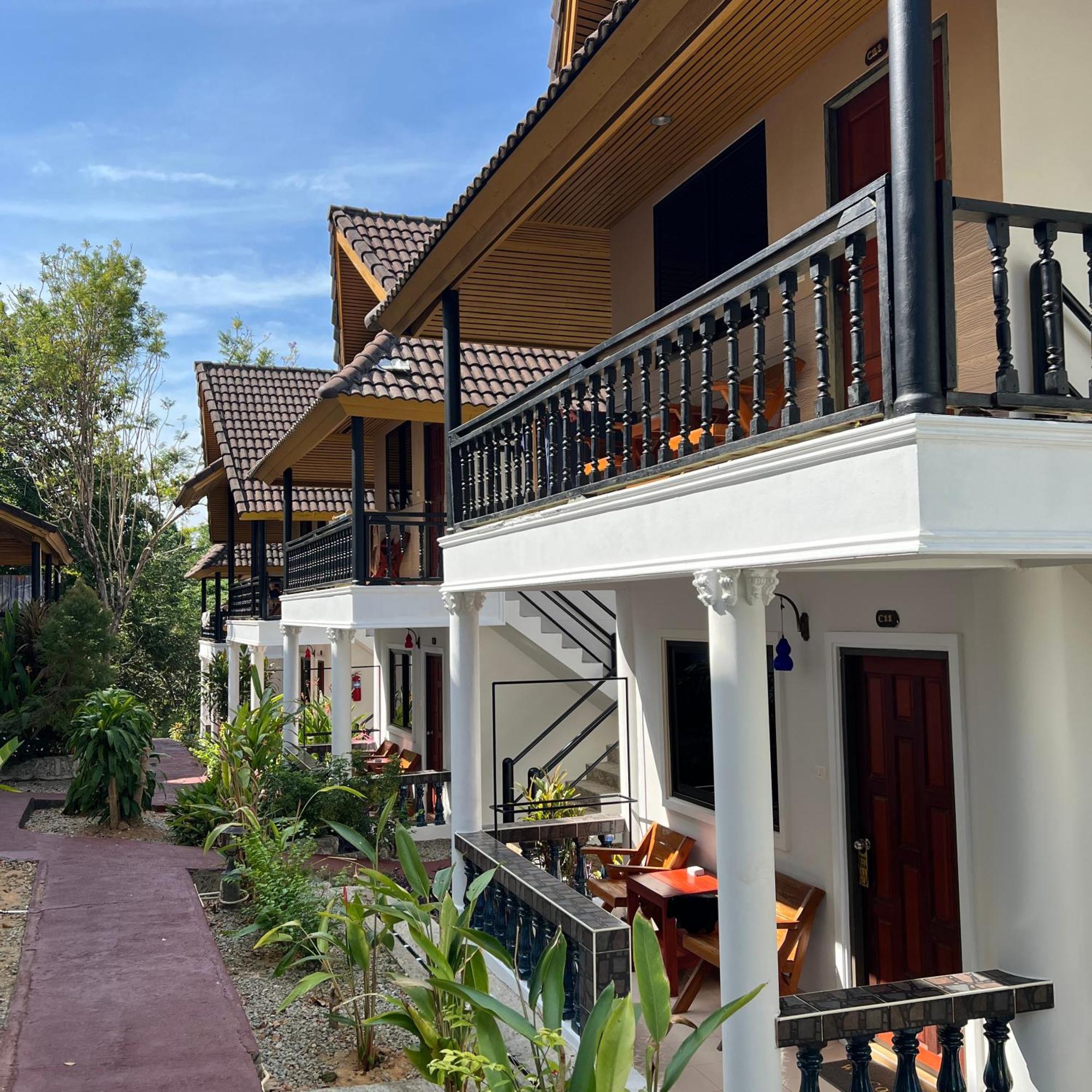 Kata Villa Merit Hill Bungalows Karon Luaran gambar