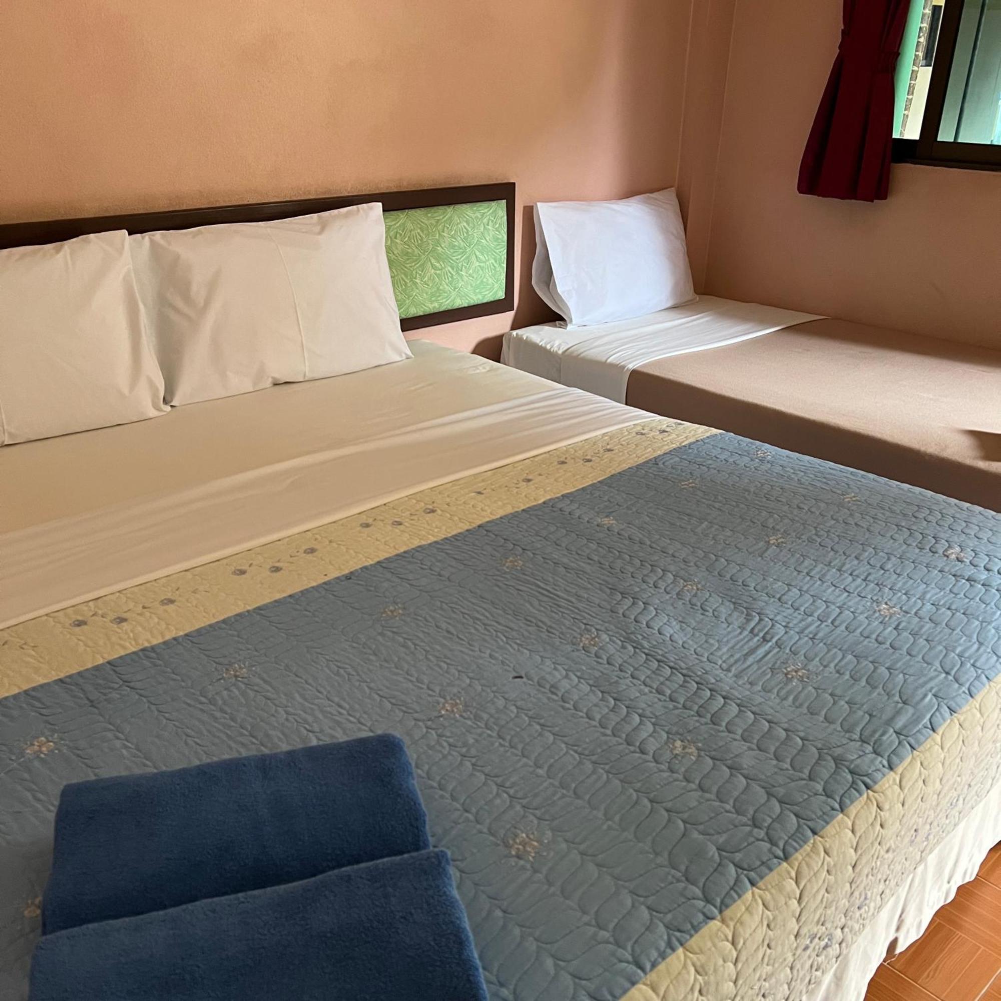 Kata Villa Merit Hill Bungalows Karon Luaran gambar
