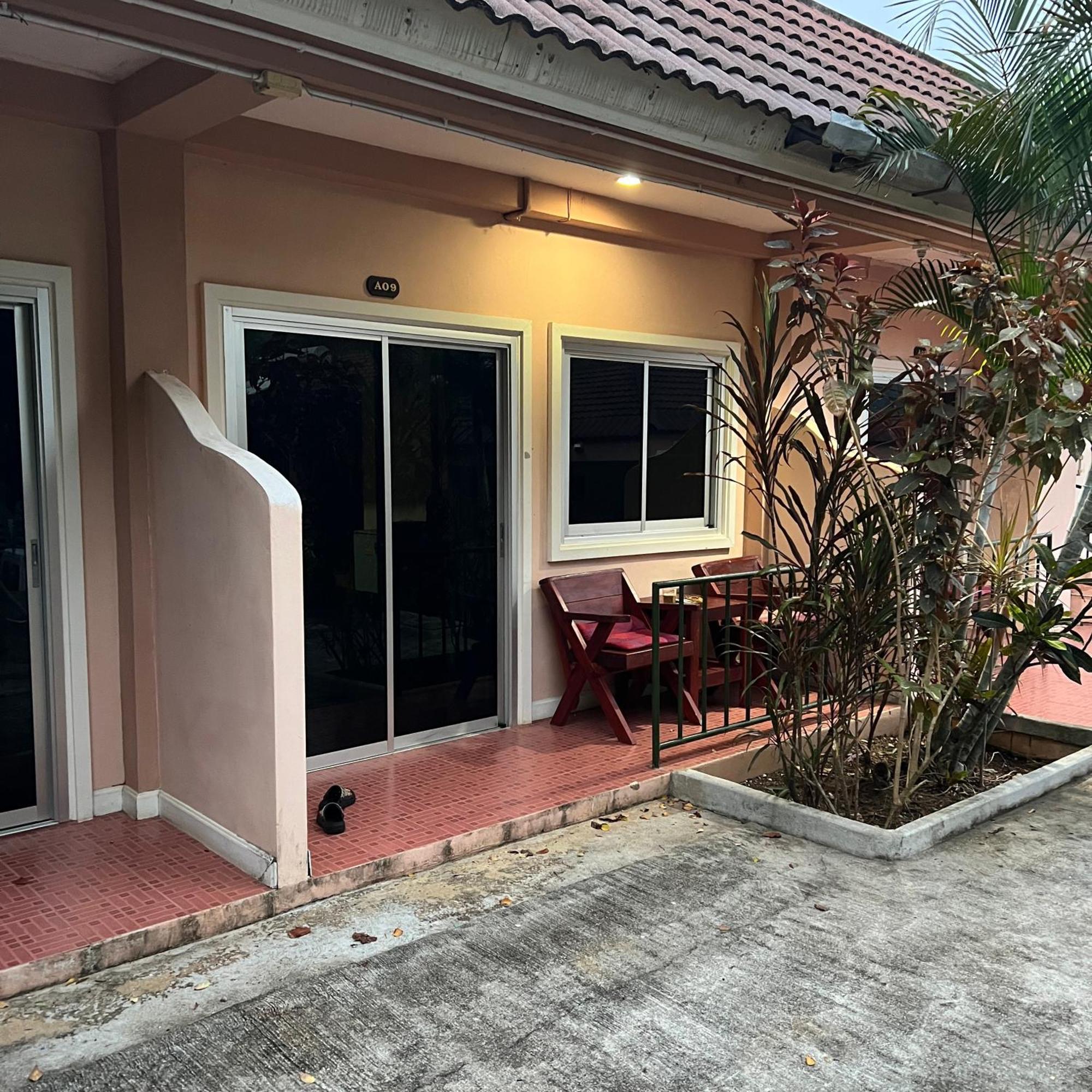 Kata Villa Merit Hill Bungalows Karon Luaran gambar